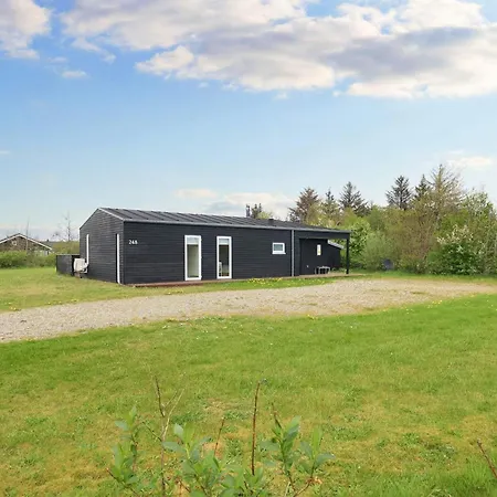 Prázdninový dům Tranquil Retreat In Nature S Embrace-by Traum Brovst