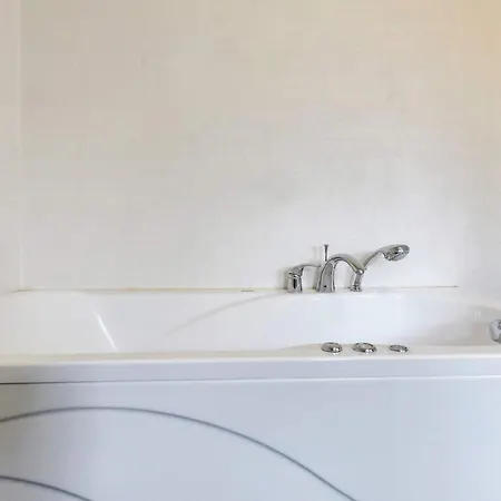 Tranquil Retreat In Nature S Embrace-by Traum Prázdninový dům *