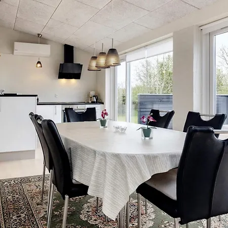 Feriehus Tranquil Retreat In Nature S Embrace-by Traum