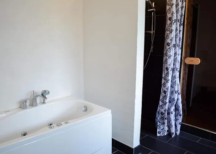 Tranquil Retreat In Nature S Embrace-by Traum * Brovst